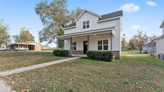 505 Birmingham St SE, Gravette, AR 72736