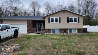 8 Mango Ct, Sicklerville, NJ 08081