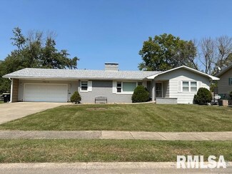 36 Westfair Dr, Jacksonville, IL 62650