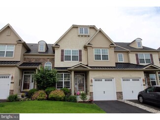 3217 Whisper Ln Unit 121, Furlong, PA 18925