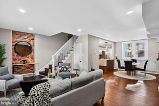 116 W Sedgwick St, Philadelphia, PA 19119