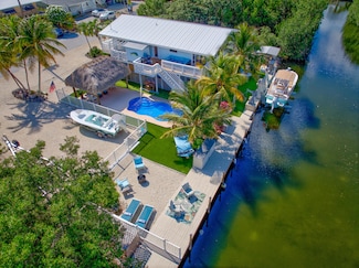 29039 Cedar Dr, Big Pine Key, FL 33043