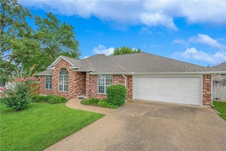 2308 Kuykendall Cir, Bryan, TX 77808