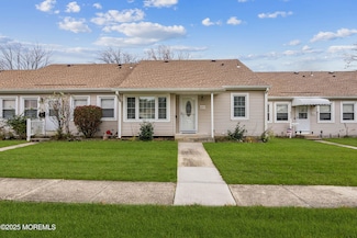 120 Muhlen Platz Unit D, Freehold, NJ 07728