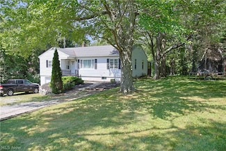 10613 River Rd, Huron, OH 44839