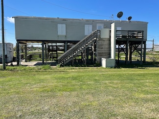 5153 Tremont St, Port Arthur, TX 77655