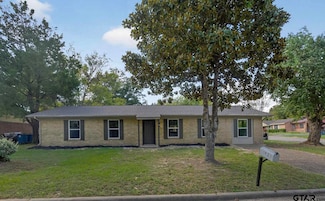 1023 Columbia Ave, Jacksonville, TX 75766