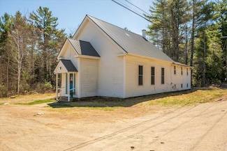 2910 Burkettville Rd, Liberty, ME 04949