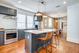 112 S Winnetka Ave, Dallas, TX 75208
