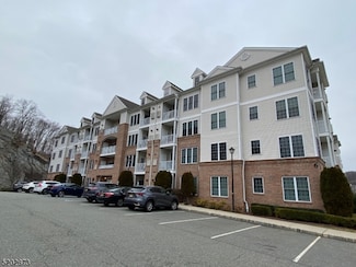 6117 Brookhaven Ct Unit 6117, Riverdale, NJ 07457