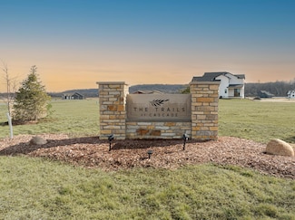 1402 Skyview Cir NW, Rochester, MN 55901