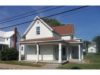 128 N 8th St, Middletown, IN 47356