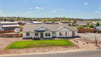 3956 NW 39th Dr, Redmond, OR 97756