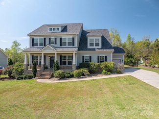 6352 Willow Farm Dr, Denver, NC 28037
