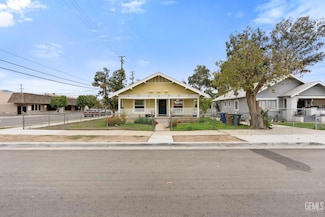 1330 M St, Bakersfield, CA 93301