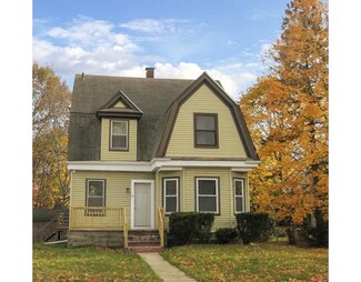 4 Woodlawn Ave, Holbrook, MA 02343