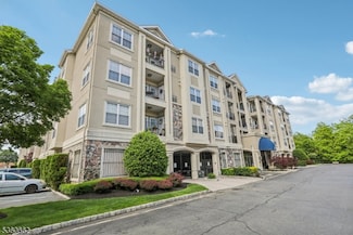 5107 Burwood Rd, Clifton, NJ 07013