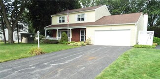 5467 Boxford Cir, Clay, NY 13041