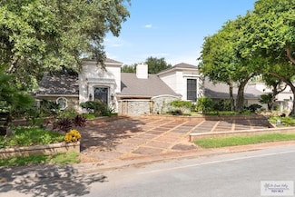 145 Calle Jacaranda, Brownsville, TX 78520