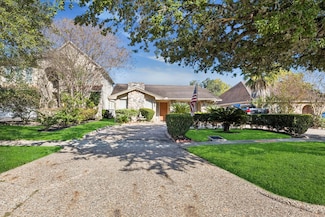 3716 Bellaire Blvd, Houston, TX 77025