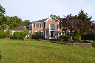 115 Neuchatel Ln, Fairport, NY 14450