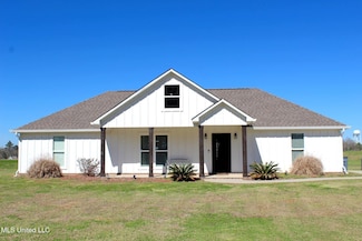 137 Jerry Fork Rd, Lucedale, MS 39452