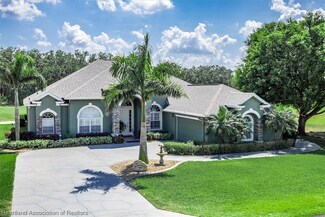 7099 Strafford Oaks Dr, Sebring, FL 33875