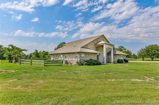 11261 Kingfisher Dr, Thackerville, OK 73459
