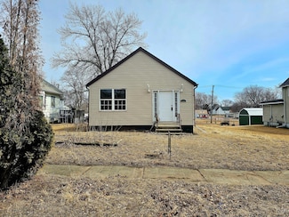 823 Adams Ave, Westbrook, MN 56183