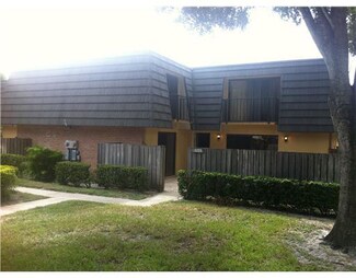 3223 32nd Way Unit N, West Palm Beach, FL 33407