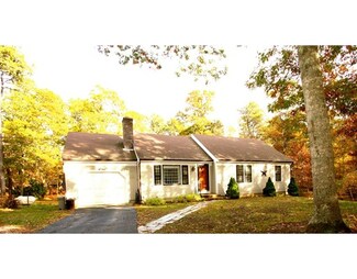 74 Cobblestone Rd, Barnstable, MA 02630