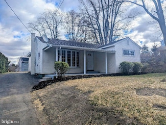 415 Lampeter Rd, Lancaster, PA 17602