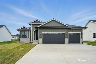 1801 Summit Cir NE, Bondurant, IA 50035