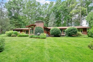 67 Shady Side Dr, Longmeadow, MA 01106