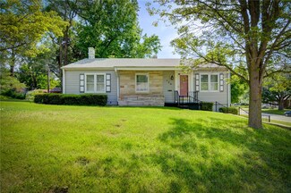 730 S Mcclellan St, Decatur, IL 62522