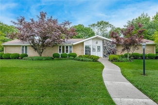 2301 Glenheath Dr, Dayton, OH 45440