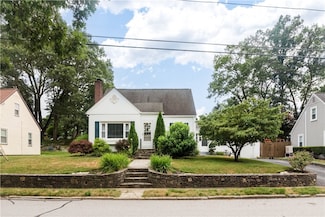 50 Hopedale Dr, West Warwick, RI 02893