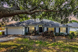11126 Oakshore Ln, Clermont, FL 34711