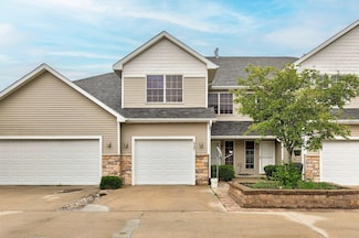 537 E 4th St, Huxley, IA 50124