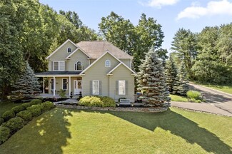 20 King Point Cir S, Owego, NY 13827
