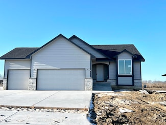 10612 E Bonita St, Wichita, KS 67207