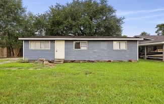 504 David Dr, Bridge City, TX 77611