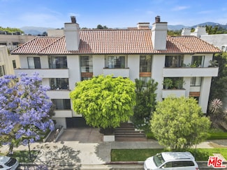 11755 Montana Ave Unit 103, Los Angeles, CA 90049