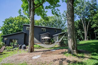 68 Chittenden Dr, Burlington, VT 05401