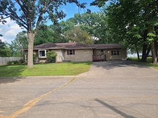 1007 12th St SW, Little Falls, MN 56345
