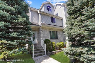 36 Fairlawn Loop, Staten Island, NY 10308