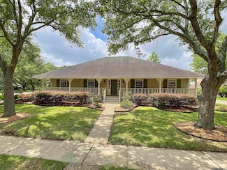 10942 Neale Fraser Dr, Baton Rouge, LA 70810