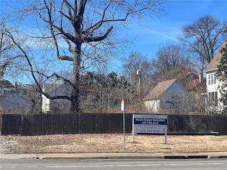 415 N Hanley Rd, Saint Louis, MO 63130