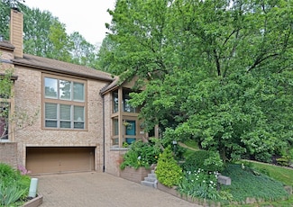 110 Millstone Ln, Pittsburgh, PA 15238
