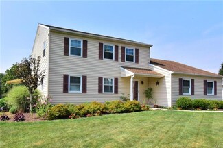 4736 Trojan St, Orefield, PA 18069